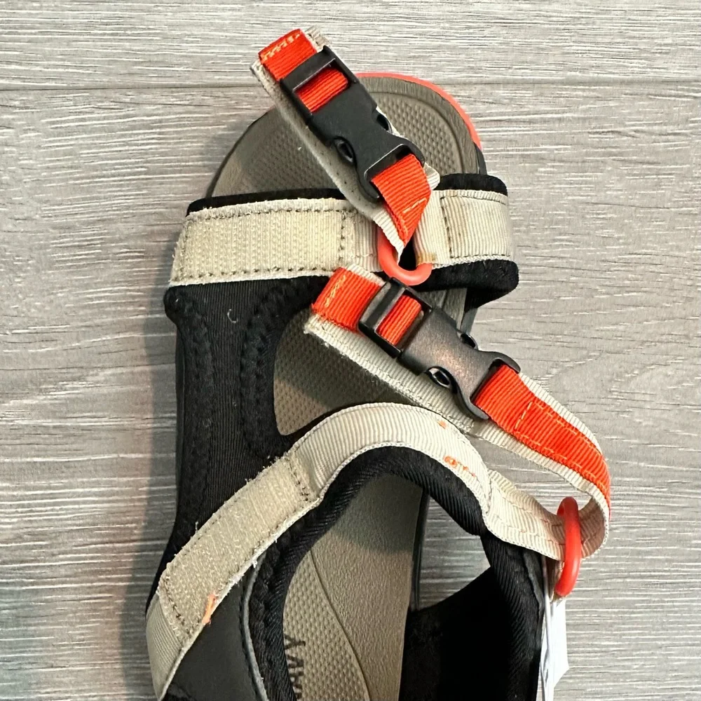 NWT. Old Navy Kids Sandals - Size 13